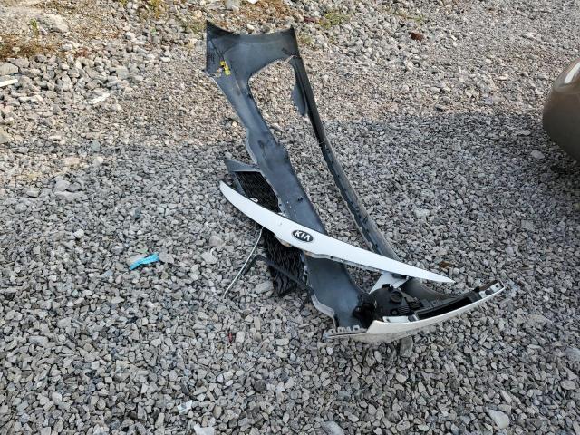 5XXGU4L11KG339480 - 2019 KIA OPTIMA EX WHITE photo 12