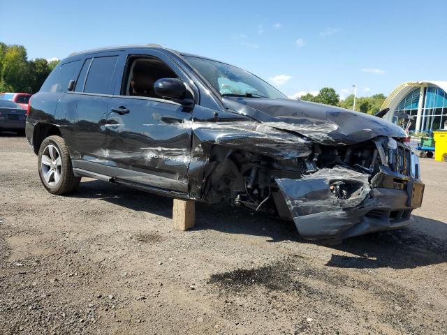 1C4NJDEB7GD724081 - 2016 JEEP COMPASS LATITUDE BLACK photo 4