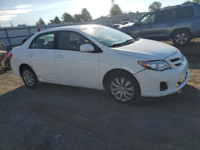 2T1BU4EE9CC757935 - 2012 TOYOTA COROLLA BASE Biały zdjęcie 4
