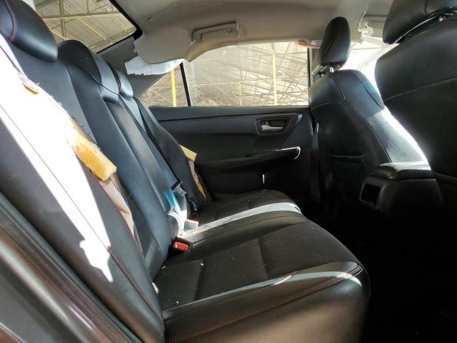 4T1BF1FK2GU213794 - 2016 TOYOTA CAMRY LE GRAY photo 10