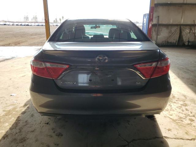 4T1BF1FK2GU213794 - 2016 TOYOTA CAMRY LE GRAY photo 6