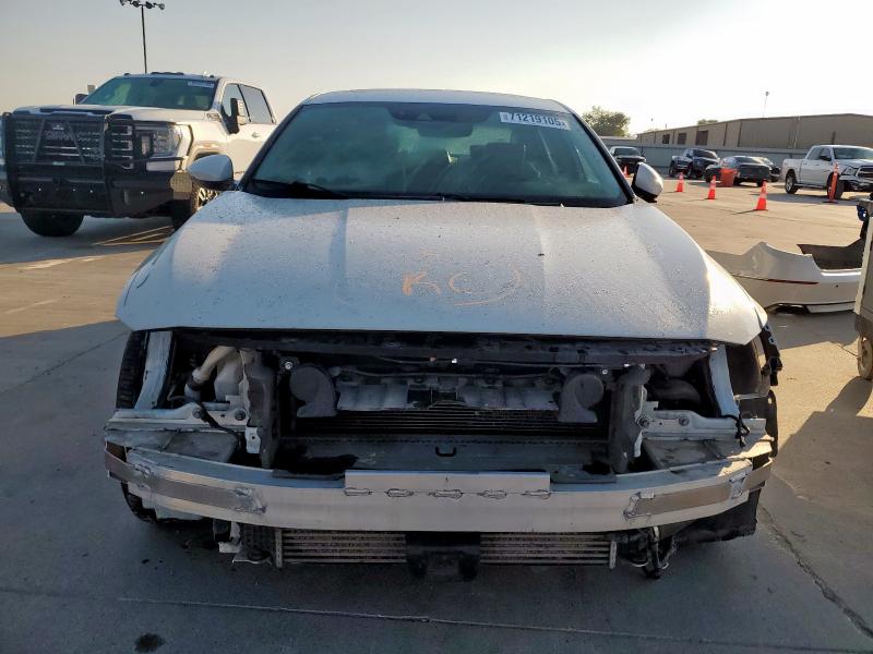 1HGCV1F98JA021069 - 2018 HONDA ACCORD TOURING WHITE photo 5