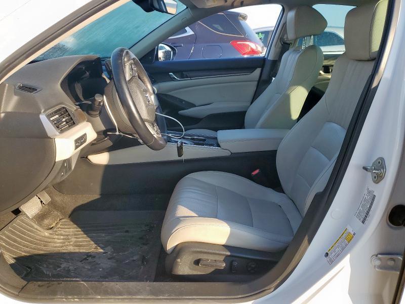 1HGCV1F98JA021069 - 2018 HONDA ACCORD TOURING WHITE photo 7
