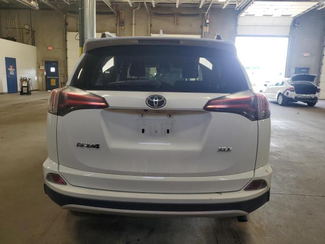 JTMWFREV4GJ064029 - 2016 TOYOTA RAV4 XLE WHITE photo 6