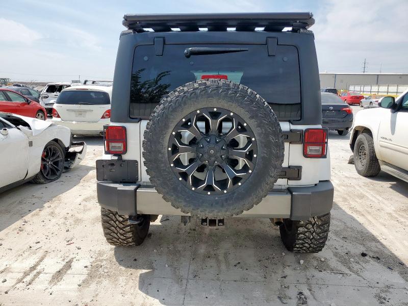 1C4BJWDG2FL573344 - 2015 JEEP WRANGLER U SPORT 白色 照片 6