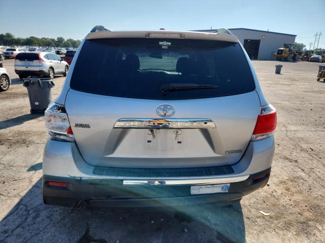 5TDZA3EH6CS025149 - 2012 TOYOTA HIGHLANDER BASE فضي صورة 6