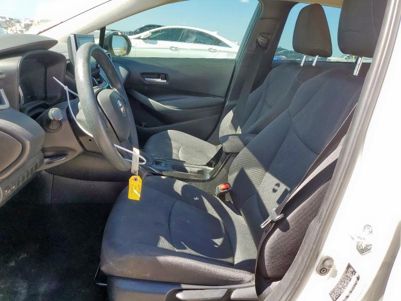 5YFEPMAE0MP170485 - 2021 TOYOTA COROLLA LE WHITE photo 7