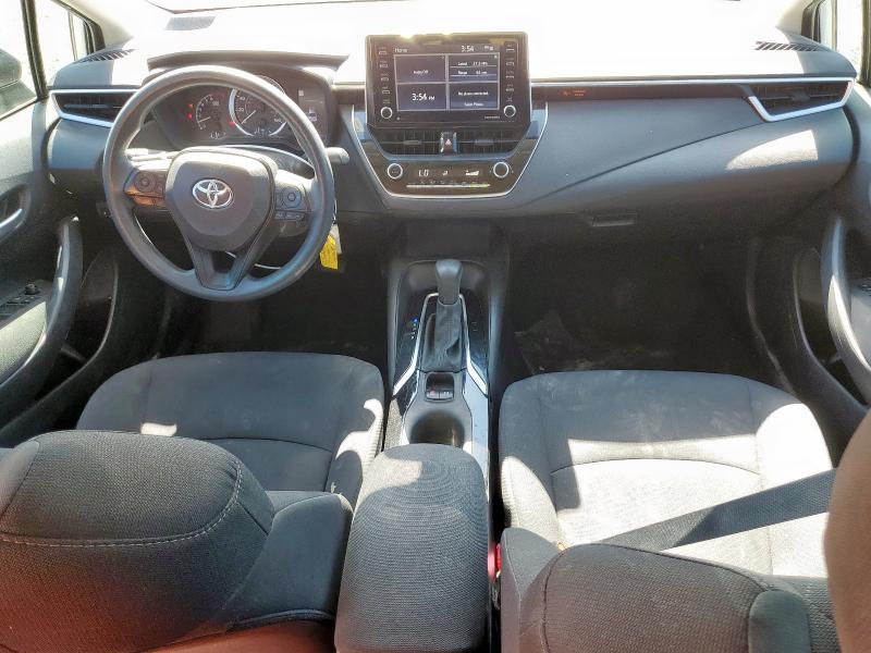 5YFEPMAE0MP170485 - 2021 TOYOTA COROLLA LE WHITE photo 8