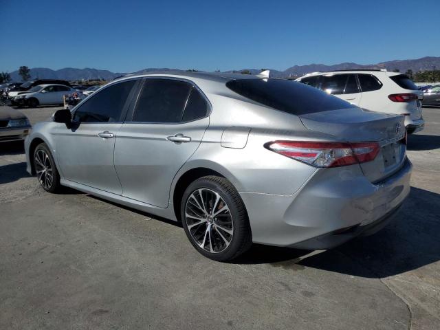 4T1B11HK3KU268503 - 2019 TOYOTA CAMRY L 银色 照片 2