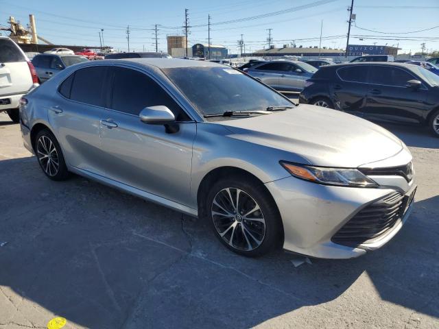 4T1B11HK3KU268503 - 2019 TOYOTA CAMRY L 银色 照片 4