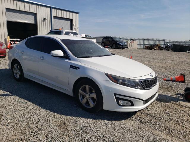 5XXGM4A72FG480622 - 2015 KIA OPTIMA LX WHITE photo 4