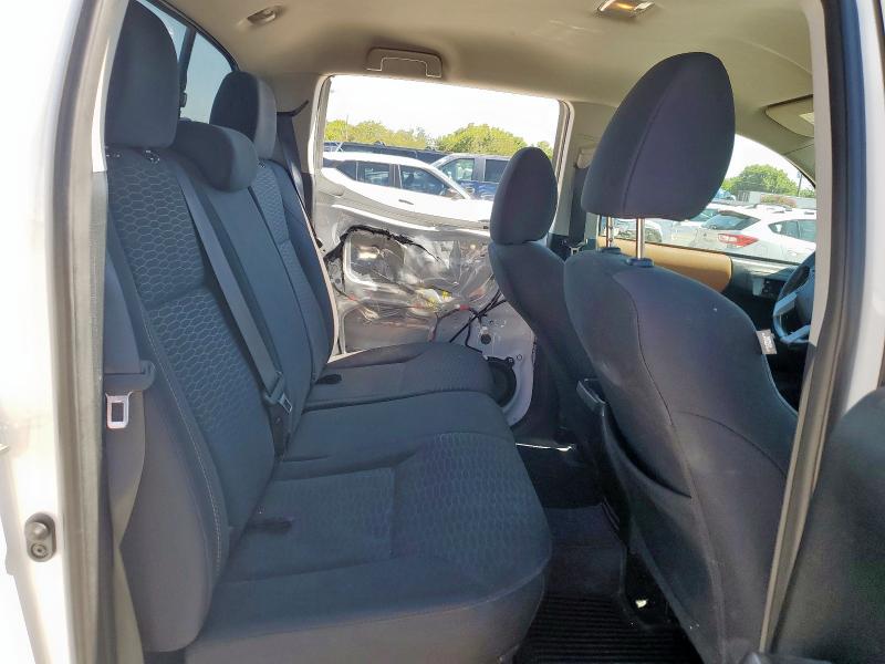 3TMAZ5CN9GM025842 - 2016 TOYOTA TACOMA DOUBLE CAB WHITE photo 10