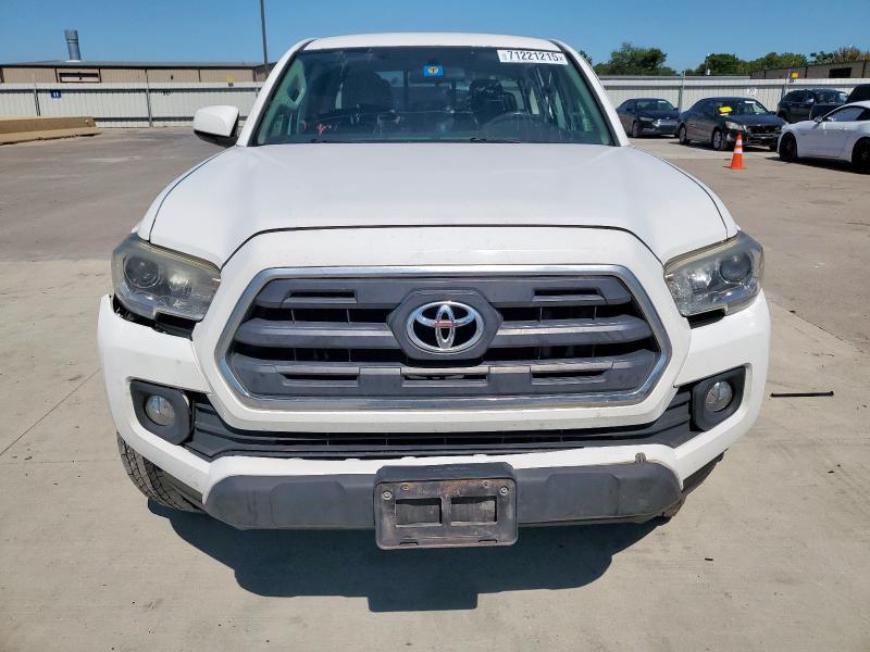 3TMAZ5CN9GM025842 - 2016 TOYOTA TACOMA DOUBLE CAB WHITE photo 5