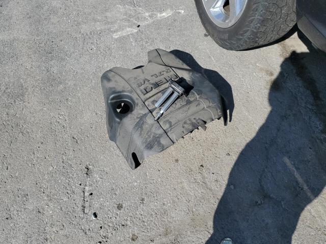 3C6RR7KT1HG784104 - 2017 RAM 1500 ST GRAY photo 12