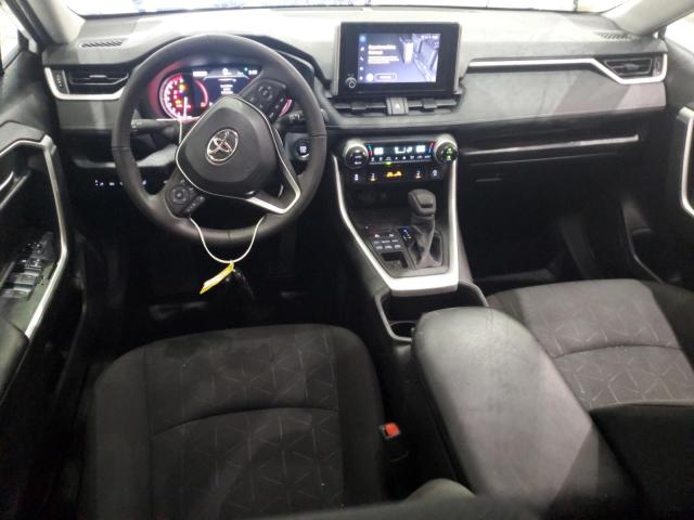 2T3P1RFV3PC339670 - 2023 TOYOTA RAV4 XLE 白色 照片 8