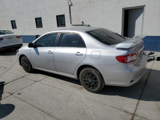 2T1BU4EE4BC693608 - 2011 TOYOTA COROLLA BASE SILVER photo 2