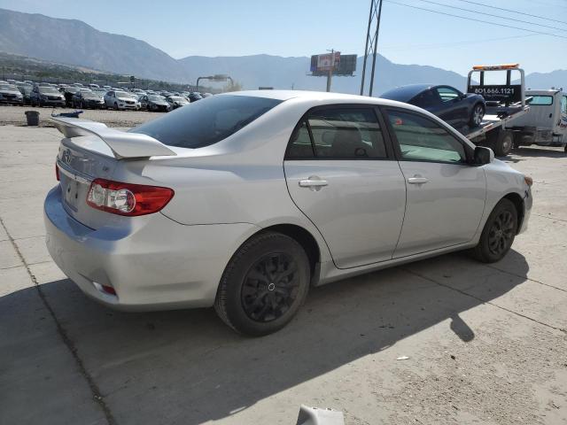 2T1BU4EE4BC693608 - 2011 TOYOTA COROLLA BASE SILVER photo 3