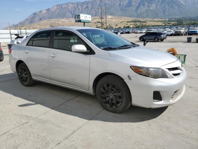 2T1BU4EE4BC693608 - 2011 TOYOTA COROLLA BASE SILVER photo 4