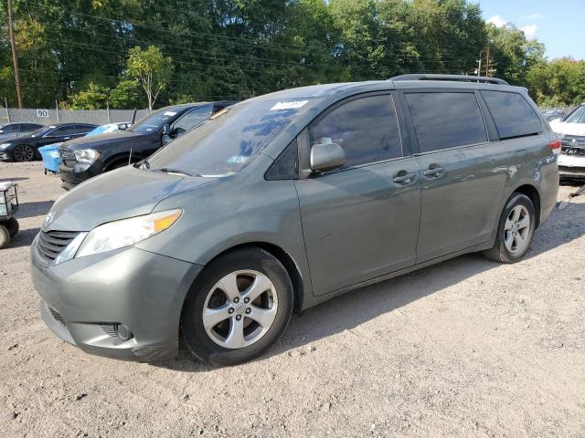 2014 TOYOTA SIENNA LE, 