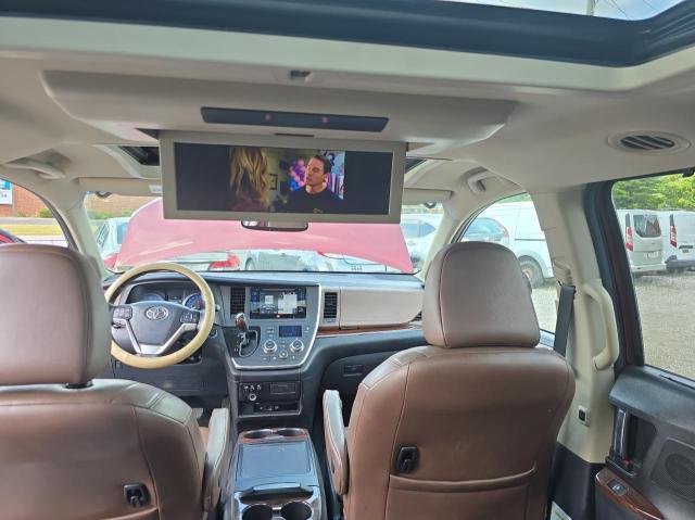 5TDYK3DC6FS593937 - 2015 TOYOTA SIENNA XLE RED photo 9