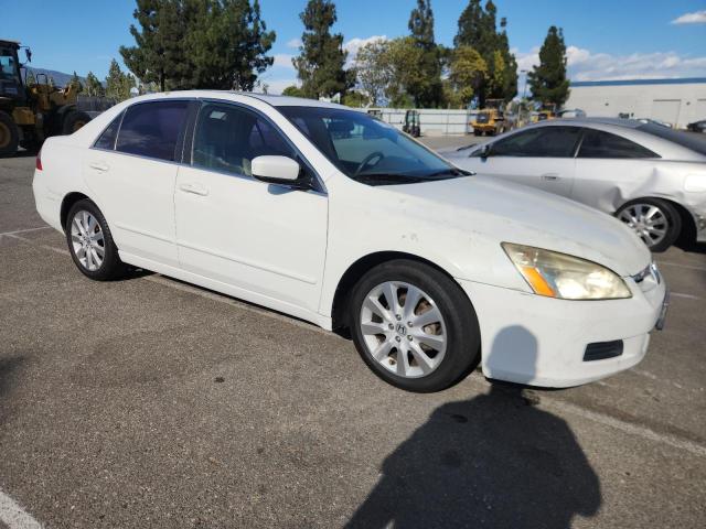 1HGCM66547A103080 - 2007 HONDA ACCORD EX WHITE photo 4