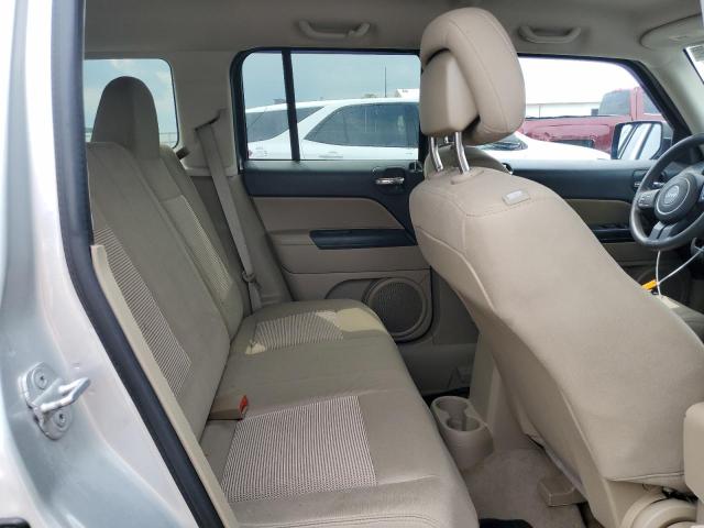 1C4NJRBB5ED625287 - 2014 JEEP PATRIOT SPORT SILVER photo 11