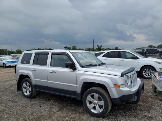 1C4NJRBB5ED625287 - 2014 JEEP PATRIOT SPORT SILVER photo 4