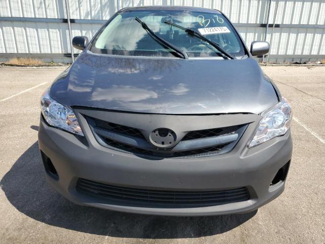 2T1BU4EE6BC701529 - 2011 TOYOTA COROLLA BASE رمادي صورة 5