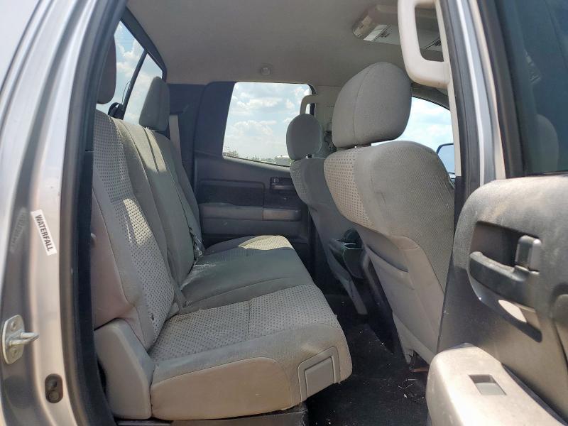 5TFRM5F19DX062924 - 2013 TOYOTA TUNDRA DOUBLE CAB SR5 SILVER photo 10