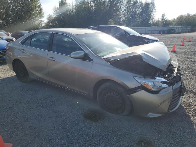 4T4BF1FKXFR458587 - 2015 TOYOTA CAMRY LE SILVER photo 4