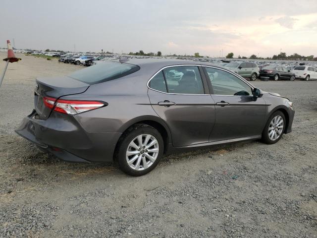 4T1C11AK6LU984229 - 2020 TOYOTA CAMRY LE GRAY photo 3