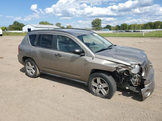 1J8FF47W17D261059 - 2007 JEEP COMPASS GOLD photo 4