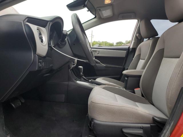 2T1BURHE8KC222666 - 2019 TOYOTA COROLLA L RED photo 13