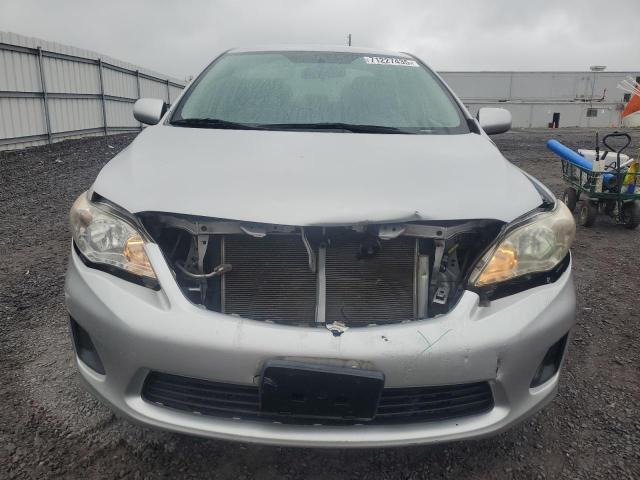 2T1BU4EE2BC674460 - 2011 TOYOTA COROLLA BASE Сріблястий фото 5