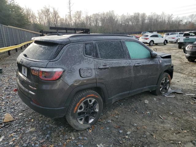 3C4NJDDB9JT116212 - 2018 JEEP COMPASS TRAILHAWK GRAY photo 3