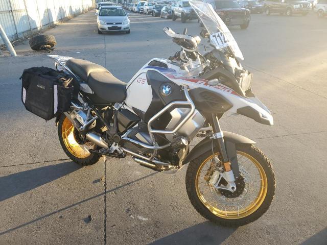 WB10M1303N6F87952 - 2022 BMW R 1250 GS ADVENTURE WHITE photo 1