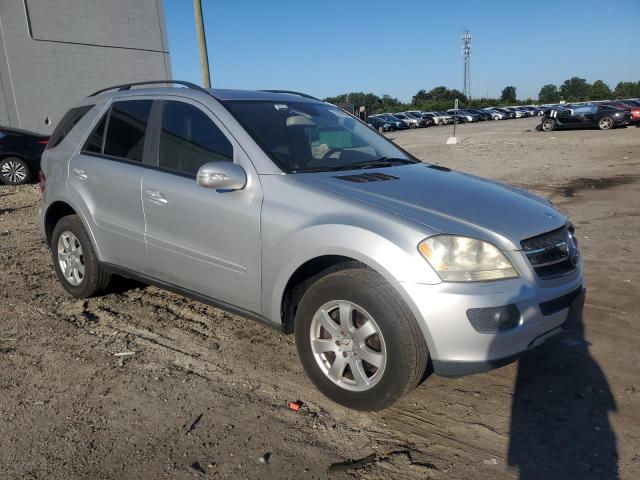 4JGBB22E07A192950 - 2007 MERCEDES-BENZ ML 320 CDI SILVER photo 4