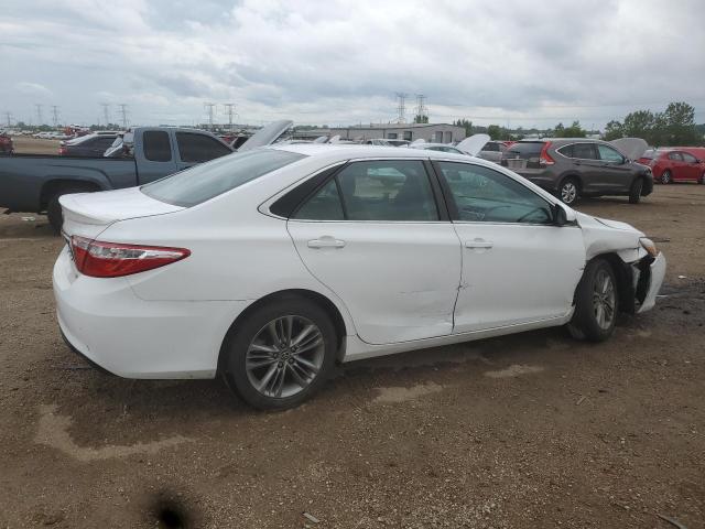 4T1BF1FK6FU058374 - 2015 TOYOTA CAMRY LE WHITE photo 3