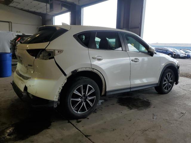 JM3KFBCM4J0326541 - 2018 MAZDA CX-5 TOURING თეთრი ფოტო 3