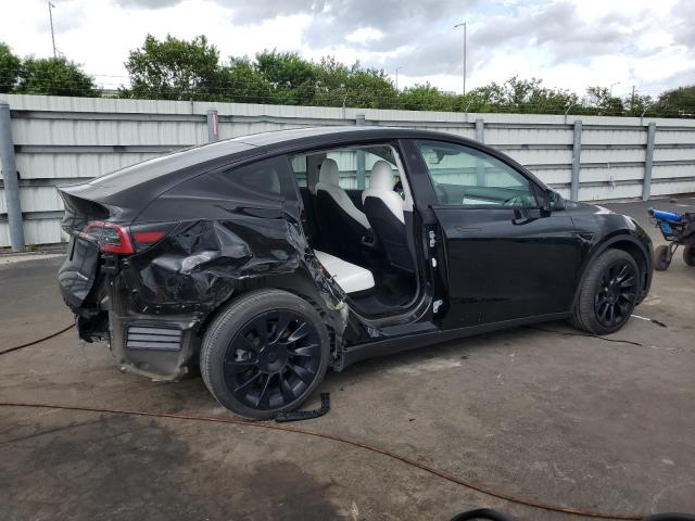 7SAYGDEEXRA220836 - 2024 TESLA MODEL Y Սև լուսանկար 3