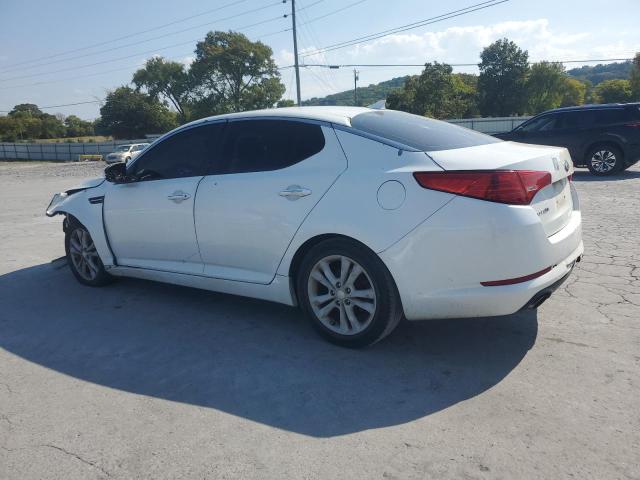 5XXGM4A72DG137029 - 2013 KIA OPTIMA LX WHITE photo 2