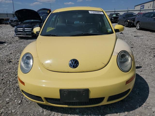 3VWPG3AG6AM009949 - 2010 VOLKSWAGEN NEW BEETLE YELLOW photo 5