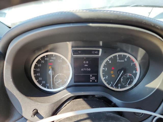 SJKCH5CP6HA019957 - 2017 INFINITI QX30 BASE GRAY photo 9