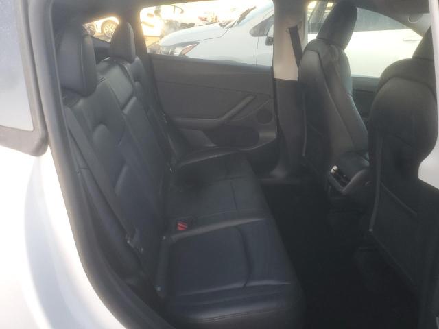 7SAYGDEF8NF490332 - 2022 TESLA MODEL Y WHITE photo 10