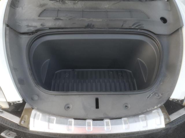 7SAYGDEF8NF490332 - 2022 TESLA MODEL Y WHITE photo 11