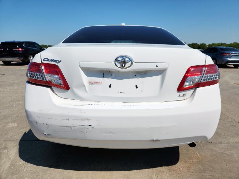 4T1BF3EK0AU536830 - 2010 TOYOTA CAMRY BASE WHITE photo 6