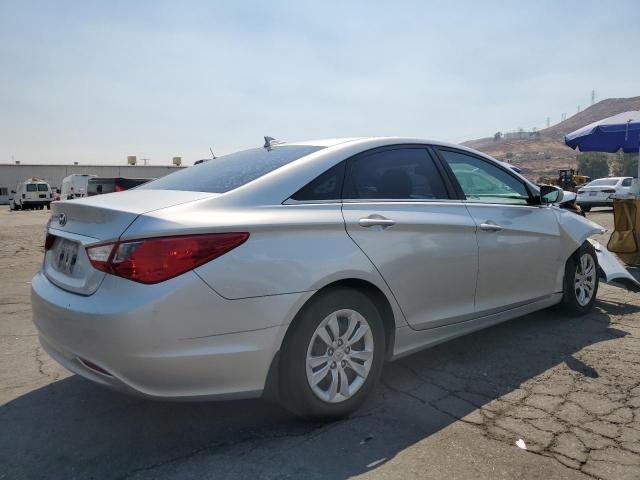 5NPEB4AC1DH581291 - 2013 HYUNDAI SONATA GLS GRAY photo 3