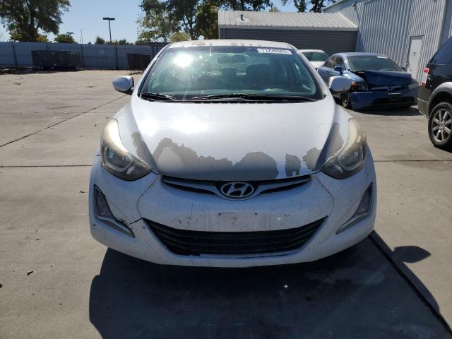 5NPDH4AE4GH741373 - 2016 HYUNDAI ELANTRA SE WHITE photo 5