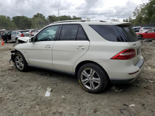 4JGDA5HB3CA039502 - 2012 MERCEDES-BENZ ML 350 4MATIC WHITE photo 2