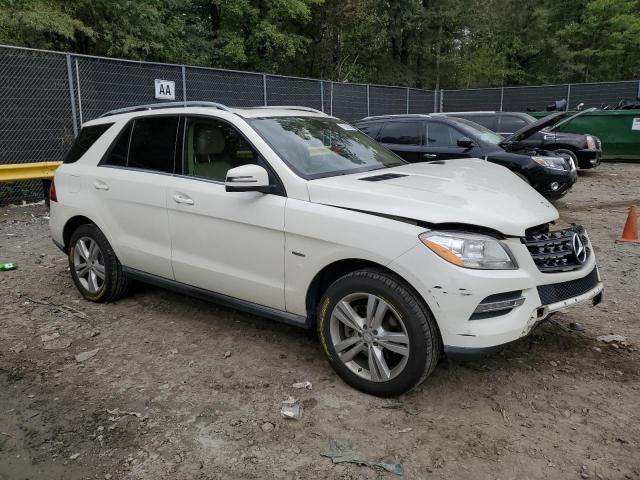 4JGDA5HB3CA039502 - 2012 MERCEDES-BENZ ML 350 4MATIC WHITE photo 4